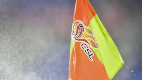 丹麦后卫对球迷挑衅C罗表示遗憾，高度评价其为足球巨星